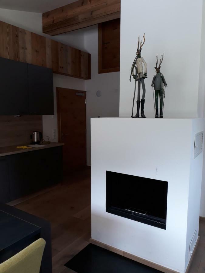 Haus Riefli- Monique Daire Sankt Anton am Arlberg Dış mekan fotoğraf